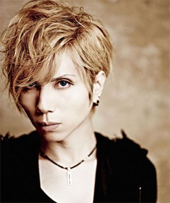 Yes promo picture
Parole chiave: acid black cherry yes