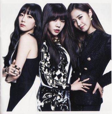 THE BEST (booklet 02)
Parole chiave: shoujo jidai the best