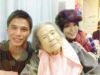Sowelu_with_her_brother_and_paternal_grandmother.jpg